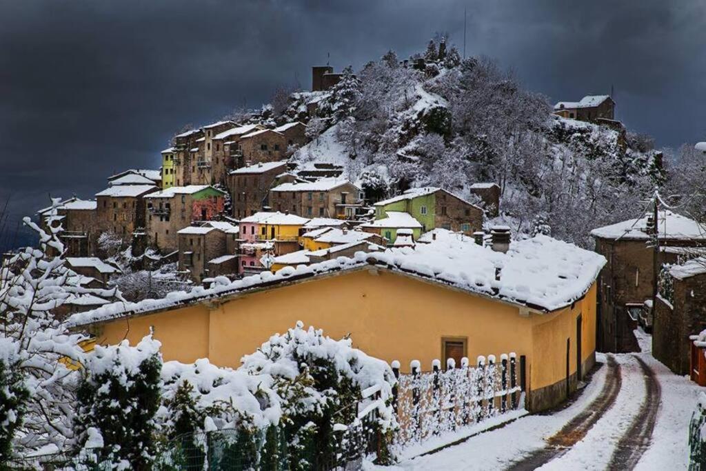 La Casetta Montefegatesi Exterior foto