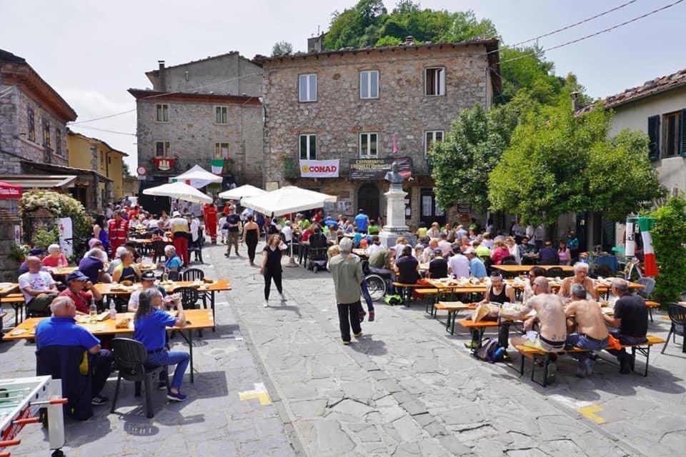 La Casetta Montefegatesi Exterior foto